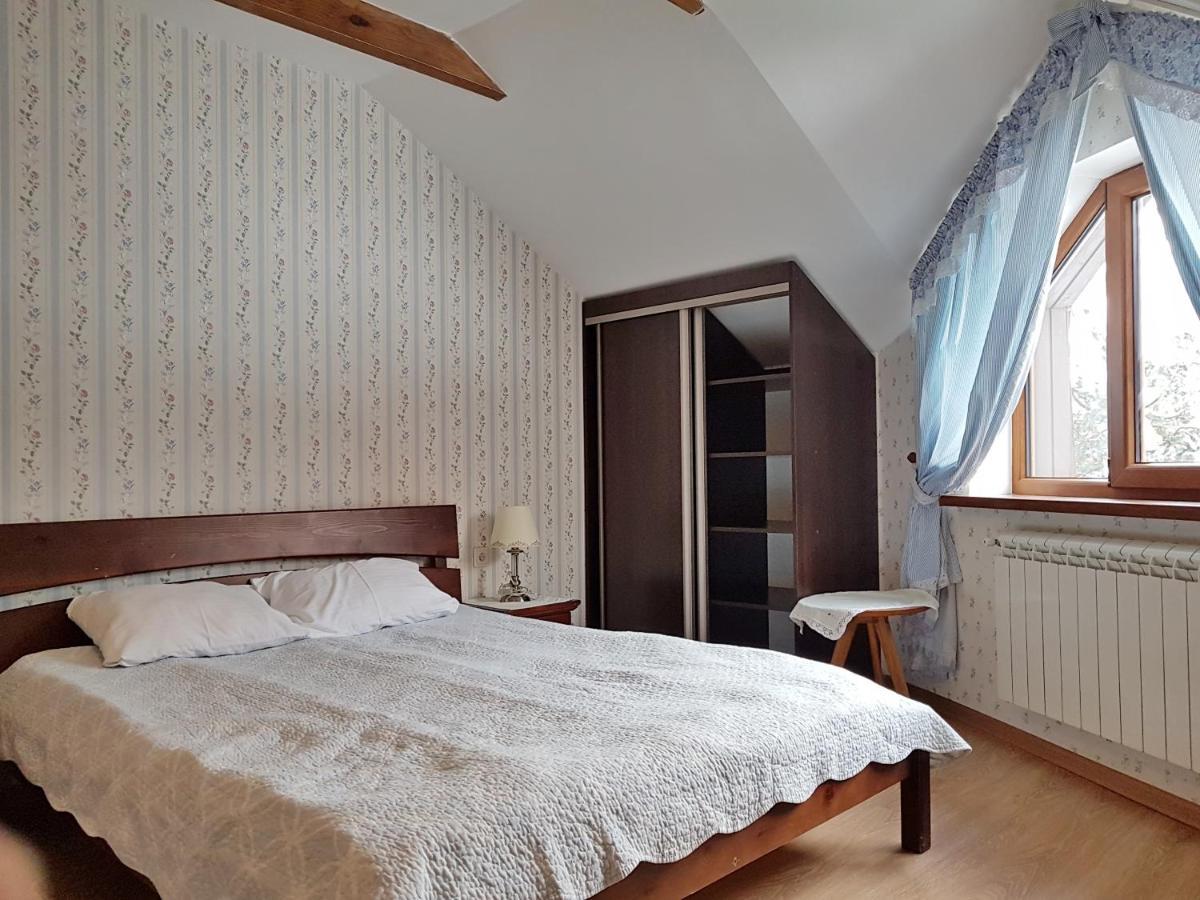 Zelena Sadyba Turichki Cameră foto
