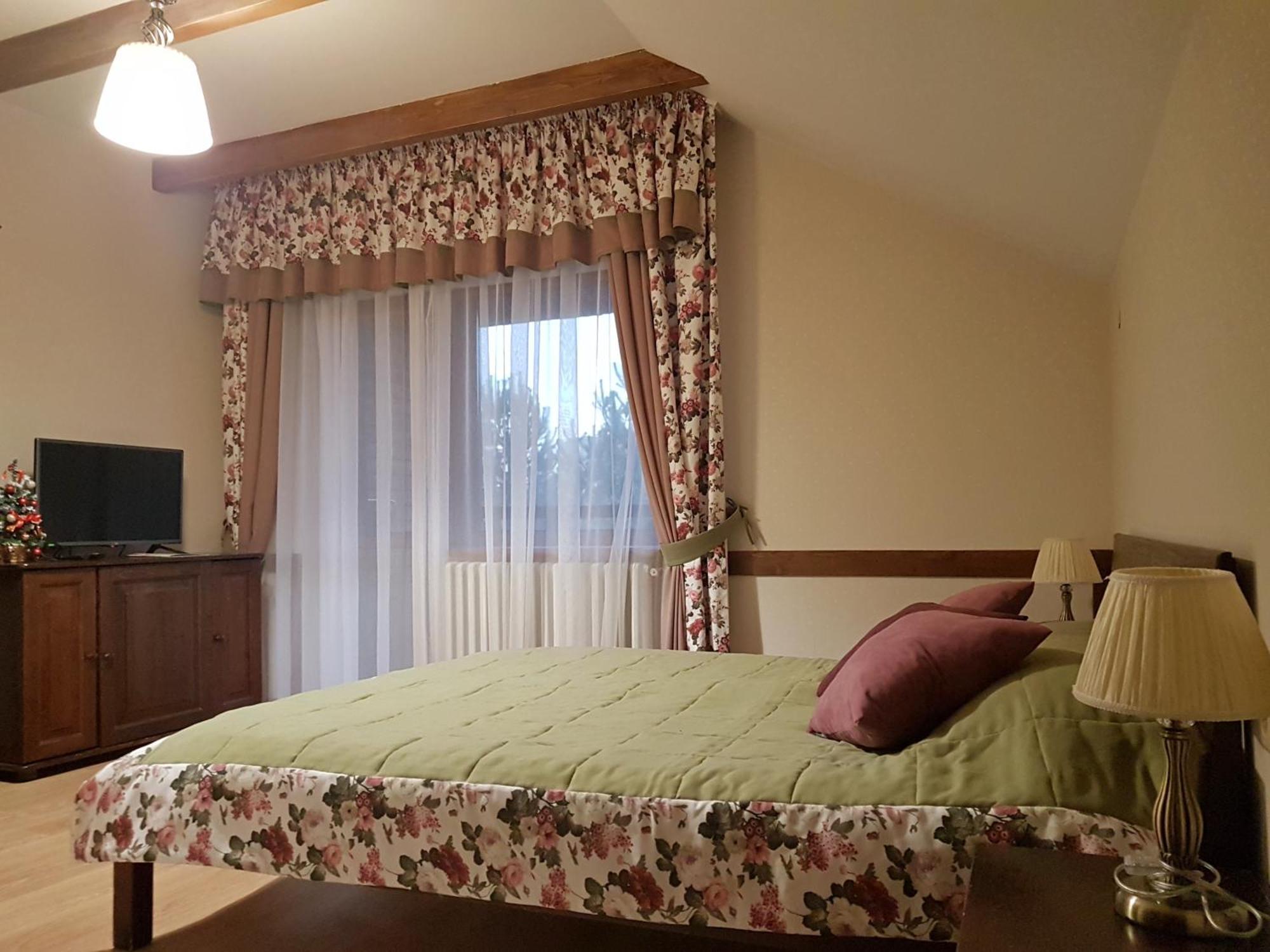 Zelena Sadyba Turichki Cameră foto