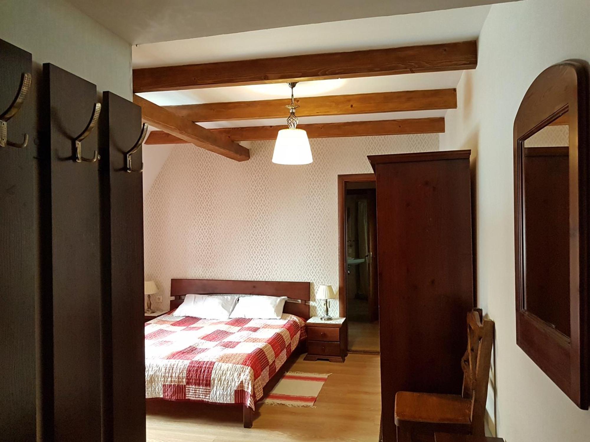 Zelena Sadyba Turichki Cameră foto